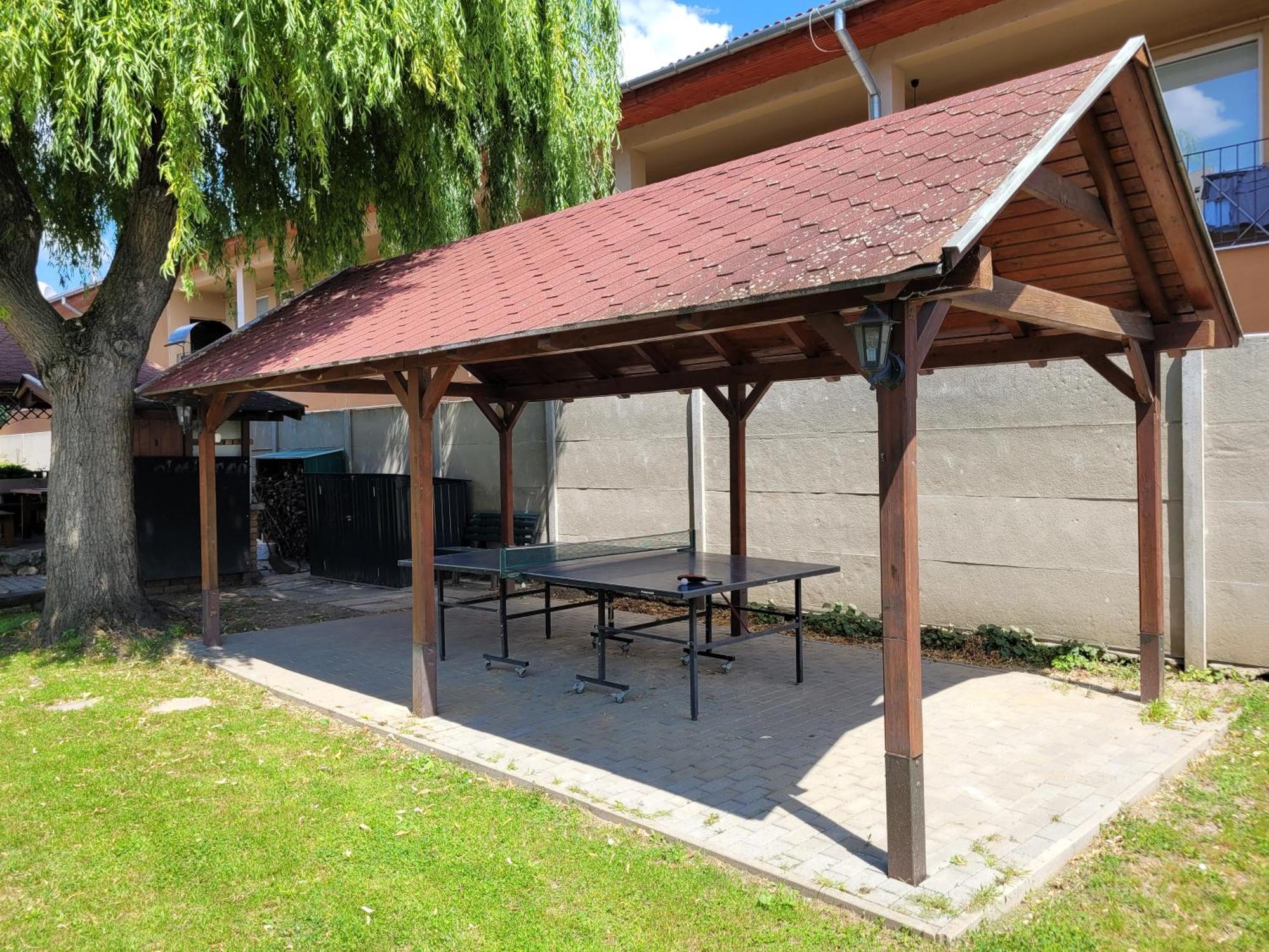 Penzión Korzo Štúrovo Exterior foto